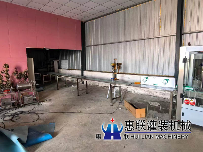 杭州整套洗瓶灌装生产线现场